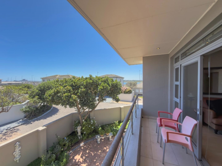 4 Bedroom Property for Sale in Sunset Beach Western Cape